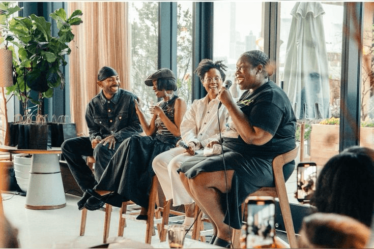 Travellers and Tramango Partners at an event